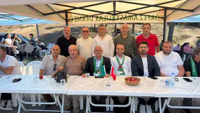 Körfez'de piknik sofrasında kardeşlik rüzgarı esti