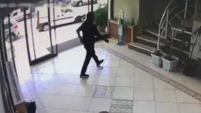 Sendika binasında dehşet anları: Görev talebi silahlı saldırıya dönüştü