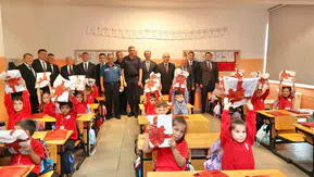 Ordu'da ders zili kardeşlik temasıyla çaldı: Minikler sıralarda yerini aldı