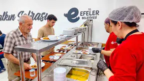 Efeler'de mutfaklar boş kalmıyor: Dört dörtlük menüye ulaşmak artık çok kolay