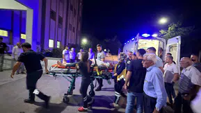 Kahta'da akşam saatlerinde korkunç kaza: Yolun karşısına geçmek isterken ağır yaralandı