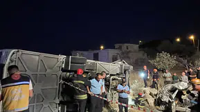 Gaziantep Nurdağı'nda korkunç kaza: Otobüs ve otomobil çarpıştı, 7 can kaybı
