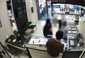 Kuyumcuda dehşet anları: Senin için adam vururum diyerek tetiğe bastı