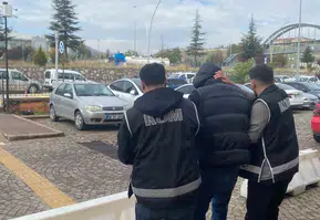 46 yıl hapis cezasıyla her yerde aranıyordu: Metruk binadaki gizli sığınağı deşifre oldu