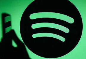 Spotify müzik dünyasında rakiplerini geride bırakarak zirvedeki yerini sağlamlaştırdı