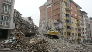Yıkım ihalelerinde büyük vurgun: 7 ilde eş zamanlı operasyonla 14 kişi cezaevine gönderildi