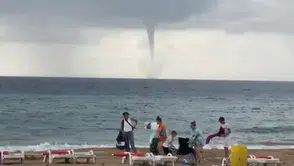 Alanya semalarında ürküten manzara: Aynı anda üç hortum birden belirdi