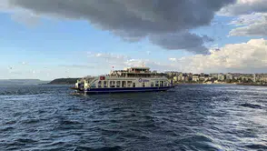 Kuzey Ege'de fırtına alarmı: Adalara ulaşım kısıtlandı