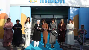 Semerkant'ta anlamlı buluşma: Emine Erdoğan özel çocuklar için kurdele kesti