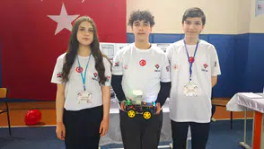 Liseli gençlerden orman yangınlarını söndüren akıllı robotlar