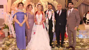 Uşak’taki düğünde nikah masası şahitlerle doldu