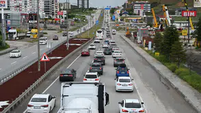 Kırıkkale yolunda bayram trafiği çilesi sürüyor