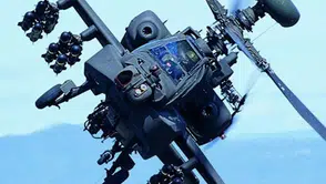 Amerikan askeri helikopteri Güney Kore'de pirinç tarlasına indi