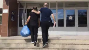 Kırıkkale polisi aranan iki suçluyu yakalayıp cezaevine gönderdi