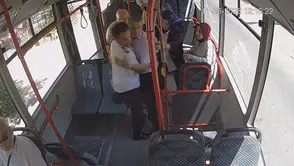 Sakarya'da örnek şoför Fenalaşan yolcuyu hastaneye yetiştirdi