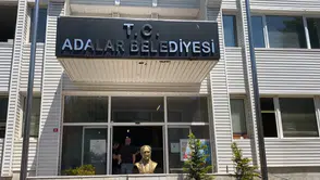 Adalar Belediyesi’nde rüşvet operasyonu Belediye Başkanı tutuklama talebiyle mahkemeye sevk edildi