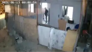 Nurdağı’nda gece yarısı yaşanan deprem kameraya yansıdı