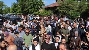 LGS heyecanı yaşayan öğrenci yanlış okul kapısında kalınca paniğe kapıldı