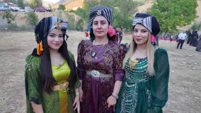 Şırnak düğünlerinde tarafınızı renkli puşilerinizle belli edin