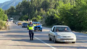 Isparta-Antalya yolunda bayram dönüşü jandarma alarmda