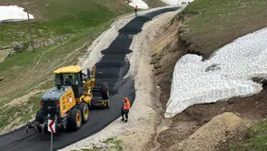 Balahor yayla yolunda asfalt mesaisi başladı