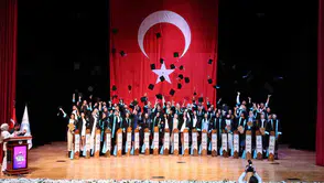 Niğde Ömer Halisdemir Üniversitesi mezunlarını uğurladı
