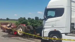 Kırklareli yolunda tırın çarptığı traktör sürücüsü yaşamını yitirdi
