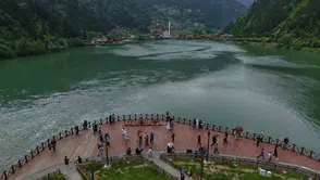 Uzungöl yaz sezonuna hızlı giriş yaptı