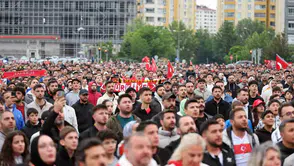 Kayseri'de sabahın ilk ışıkları milli maç heyecanıyla aydınlandı