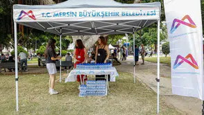Mersin'de LGS sınavı günü belediyeden öğrencilere destek