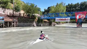 Munzur suları sporcularla doldu