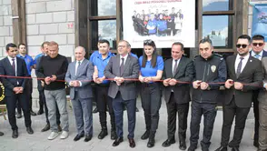 Kars cezaevindeki hükümlüler el emeği eserlerini sergiliyor