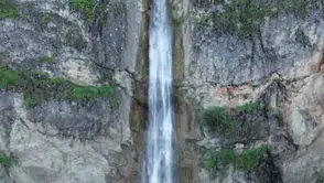 Tunceli Rabat Vadisi şelalesi drone ile havadan görüntülendi