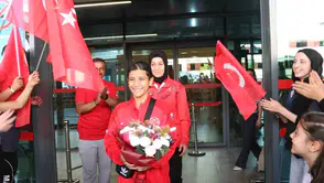 Kayserili Ayşegül Muay Thai dünyasının zirvesine yerleşti