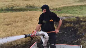 Silvan'da hasat döneminde tarlalar alevlere teslim oldu