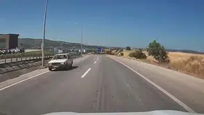 Çanakkale yolunda ters yöne giren sürücü dehşet saçtı