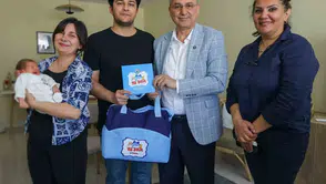 İlkadım Belediyesi'nden Cem bebeğe hoş geldin hediyesi