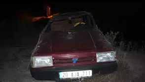 Gölhisar'da gece yarısı kaza Otomobil dereye uçtu