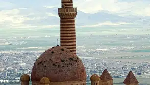 İshak Paşa Sarayı bayramda yoğun ilgi gördü
