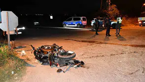 Hatay Dörtyol yolunda motosiklet ve otomobil çarpıştı