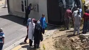 İnegöl’de halk otobüsü yoldan çıktı