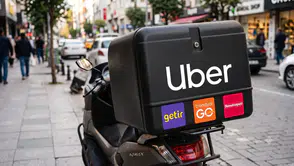 Teslimat devlerinde devrim: Uber 14,8 milyar dolara masaya oturdu