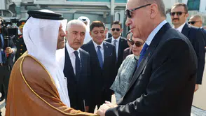 Emine Erdoğan Katar’ın eski lideri için taziye ziyaretine katıldı