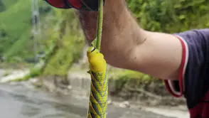 Rize’de görülen dev tırtıl bahçıvanları paniğe sürükledi