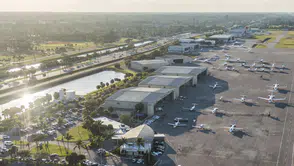 Florida’daki havalimanına Donald Trump ismi verildi