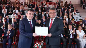 Kıbrıs Barış Harekatı'nın 52'nci yılı Lefkoşa'da coşkuyla kutlandı