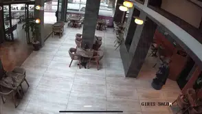 Amasya'da garson robot merdivenlerden uçtu