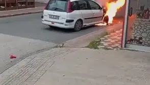Batman'da seyir halindeki araç bir anda alevlere teslim oldu