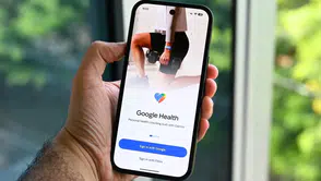 Google Health’te antrenman ve harita akışı 5.07 ile elden geçiriliyor