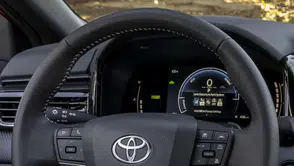 Toyota yarım milyon Camry modelini servise geri çağırıyor